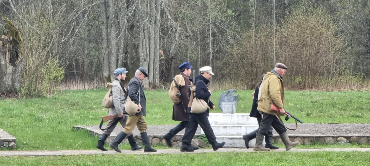 На мемориале под Докшицами устроили "сожжение деревни" ко Дню Победы