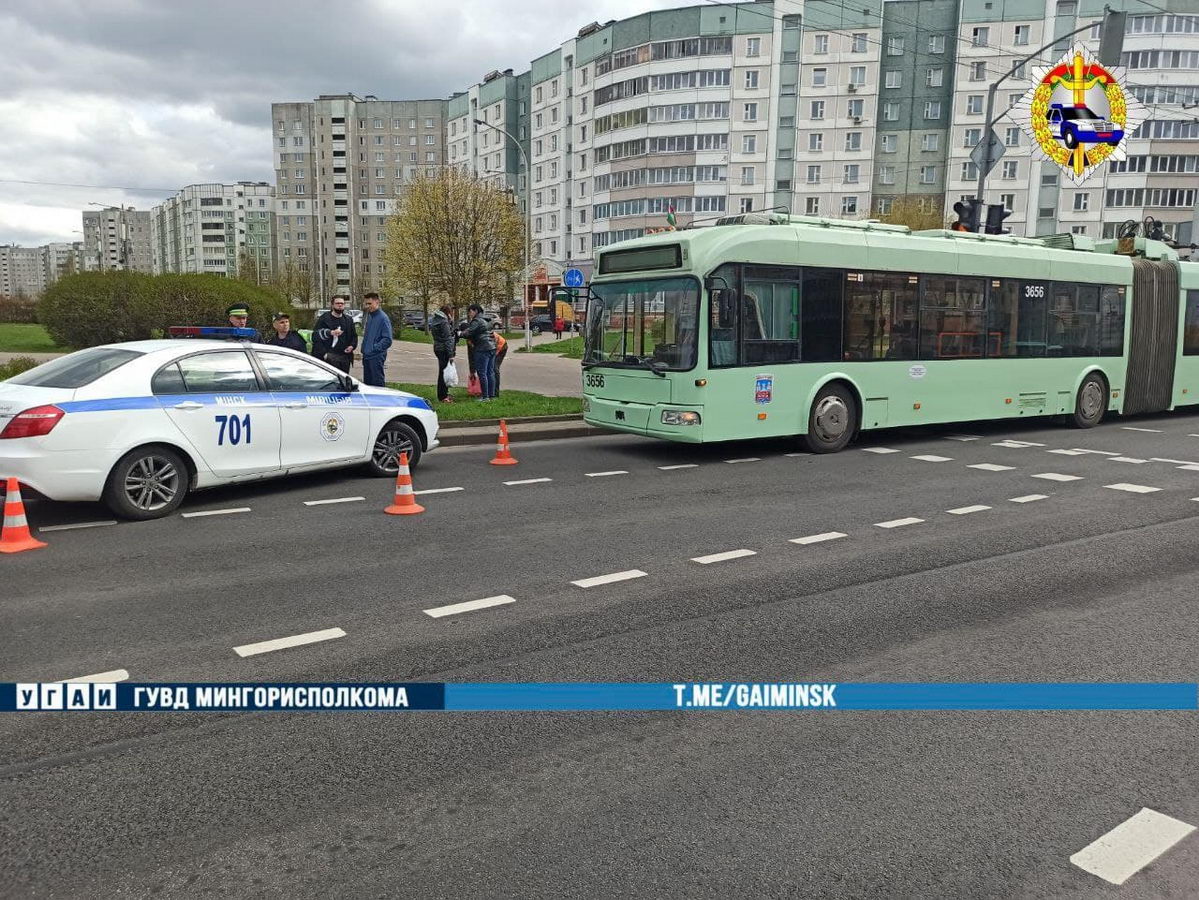 В Минске троллейбус сбил пешехода