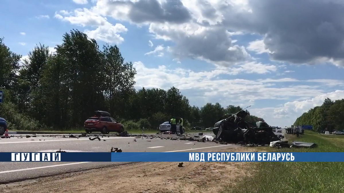 В ДТП под Могилевом погибли четверо минчан, в том числе двухлетний ребенок