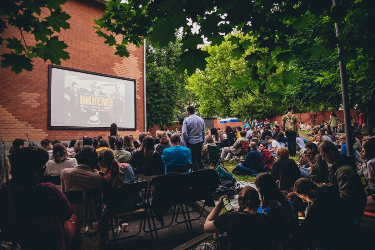 "Есть Фенибут, а есть - "Кинемо". Создатели open-air фестиваля немого кино и современной музыки о том, как проходит девятый сезон