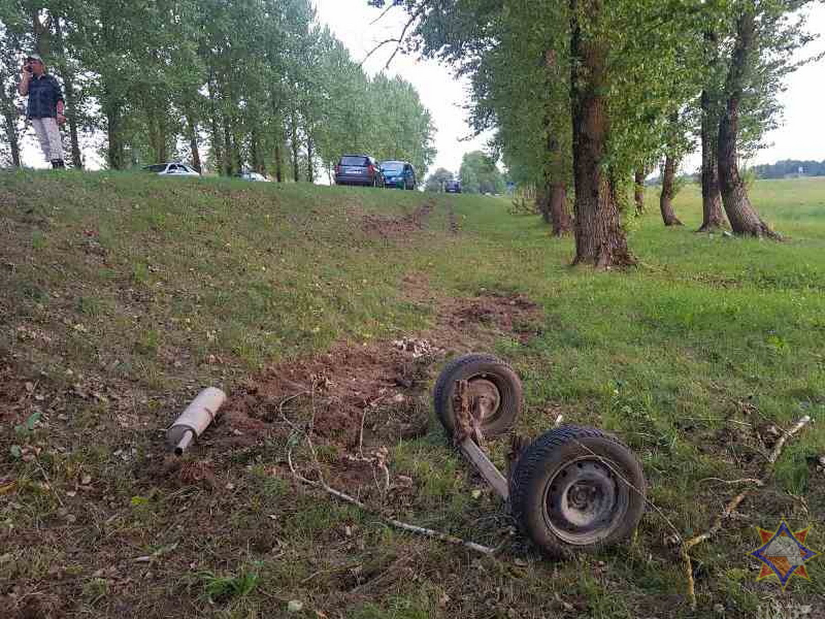 Peugeot улетел в кювет в Чашникском районе