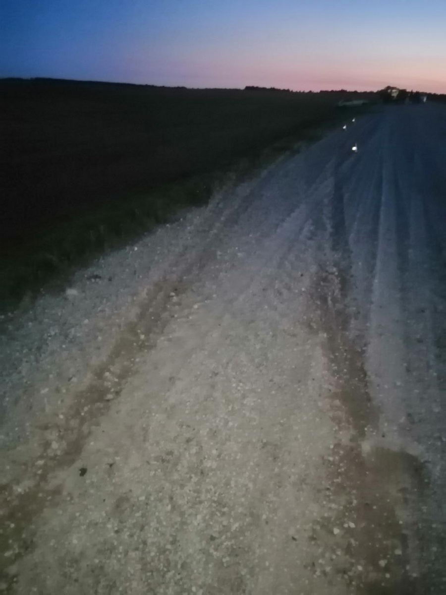 По Слонимом опрокинулось авто, пострадали водитель и двое несовершеннолетних