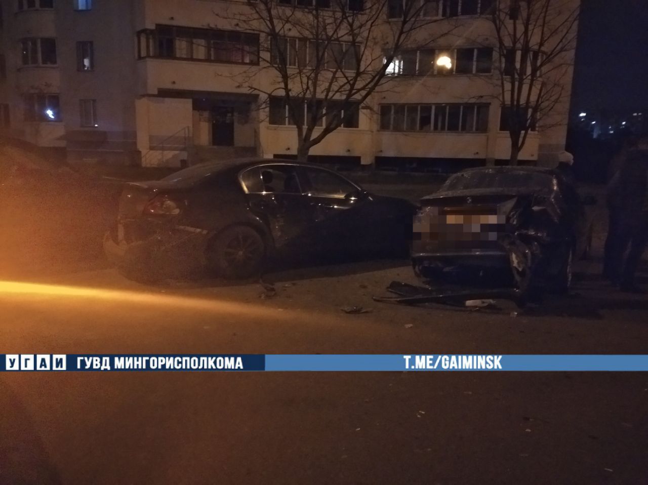 Пьяная пара решила поучиться ездить на Volkswagen и разбила пять автомобилей в Минске