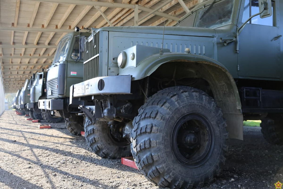 Военную технику в Беларуси переводят на зимний период эксплуатации