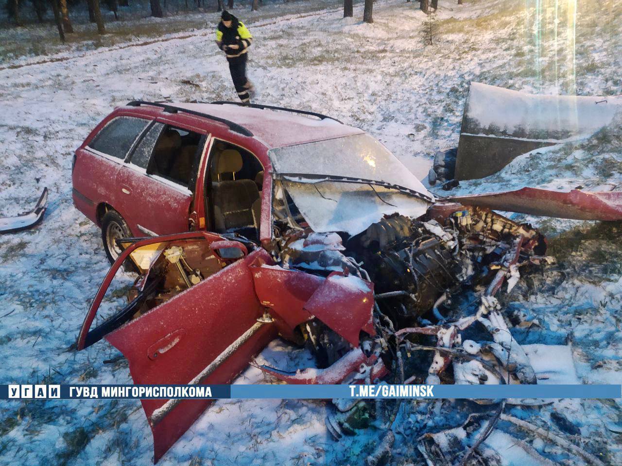 Mazda улетела в кювет под Минском