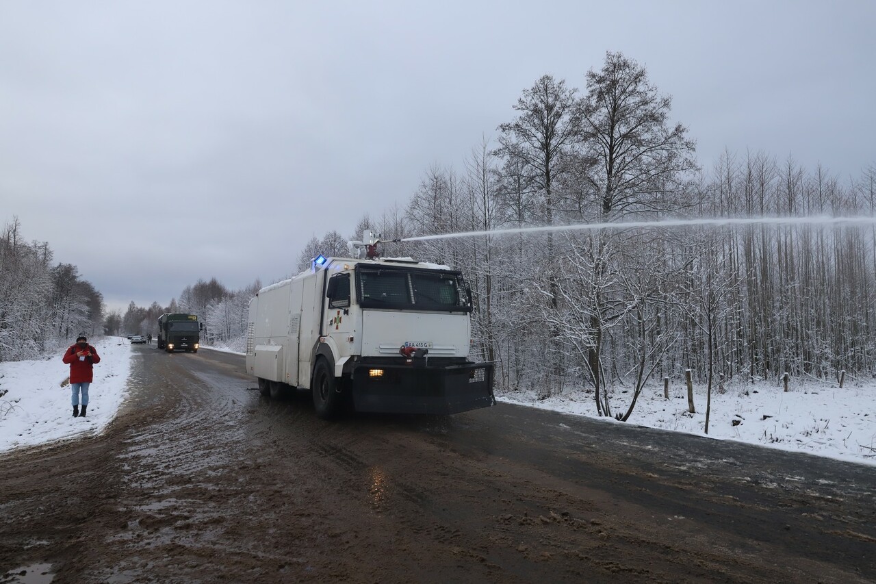 Украинские пограничники учатся противостоять мигрантам – фотофакт