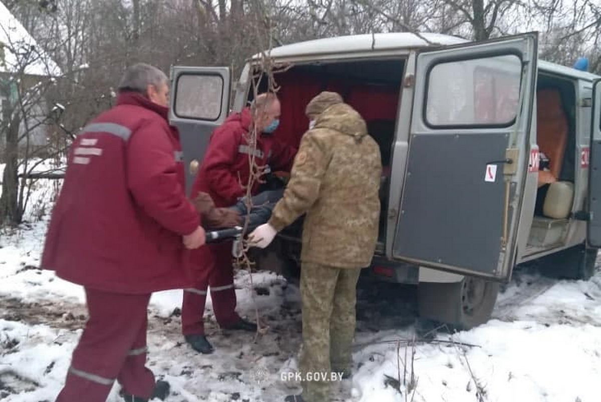 Беларусские пограничники обнаружили троих спутников погибшего мигранта