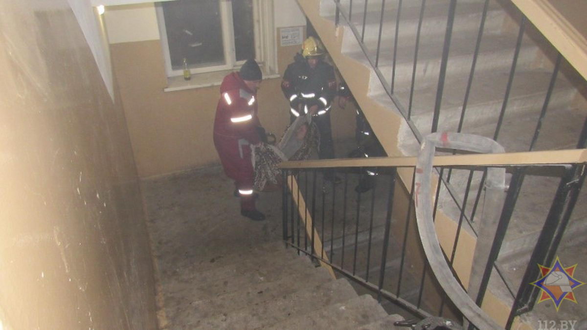 На пожаре в Полоцке спасли двух человек и троих эвакуировали