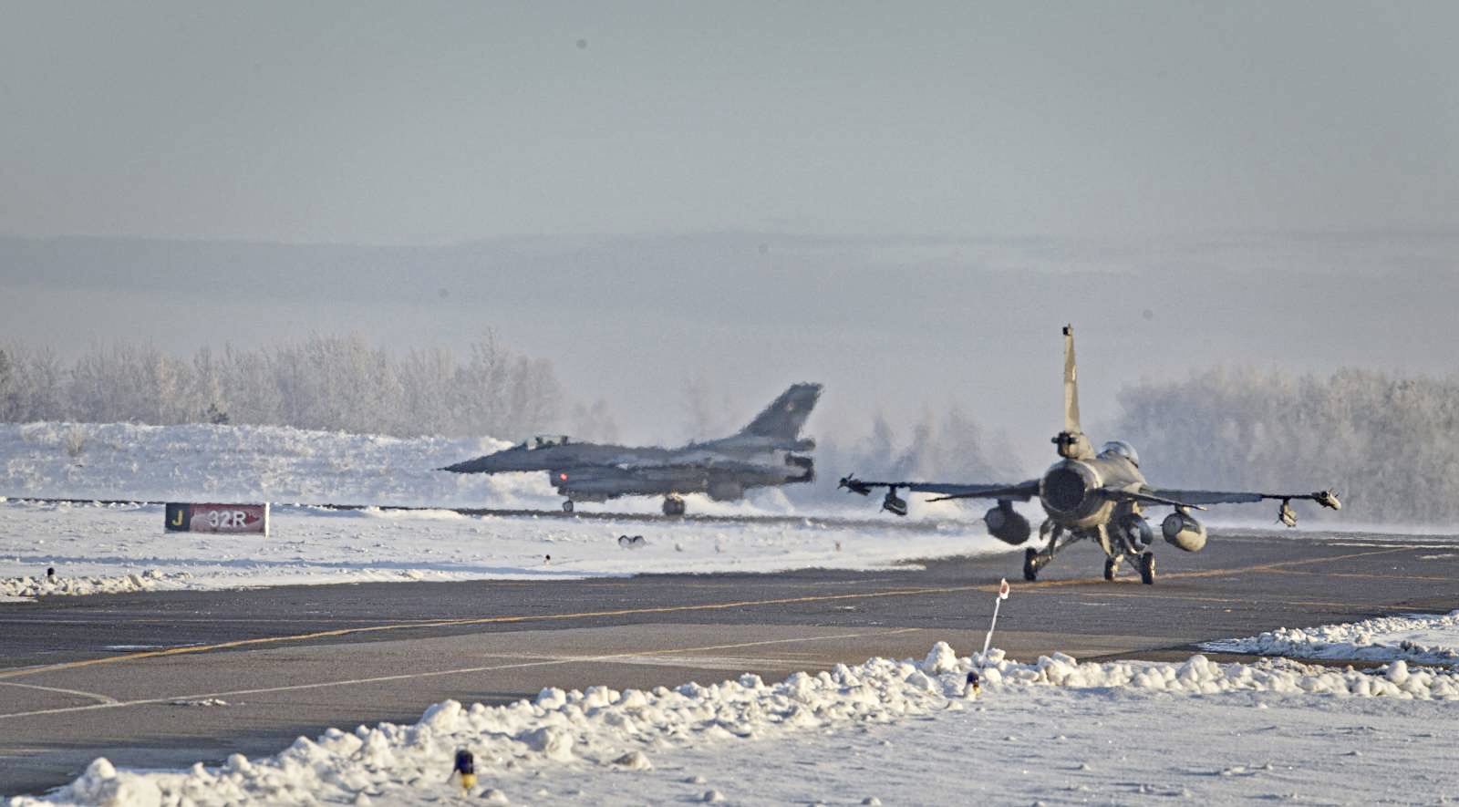 Польский F-16 перехватил российский самолет-разведчик над Балтийским морем