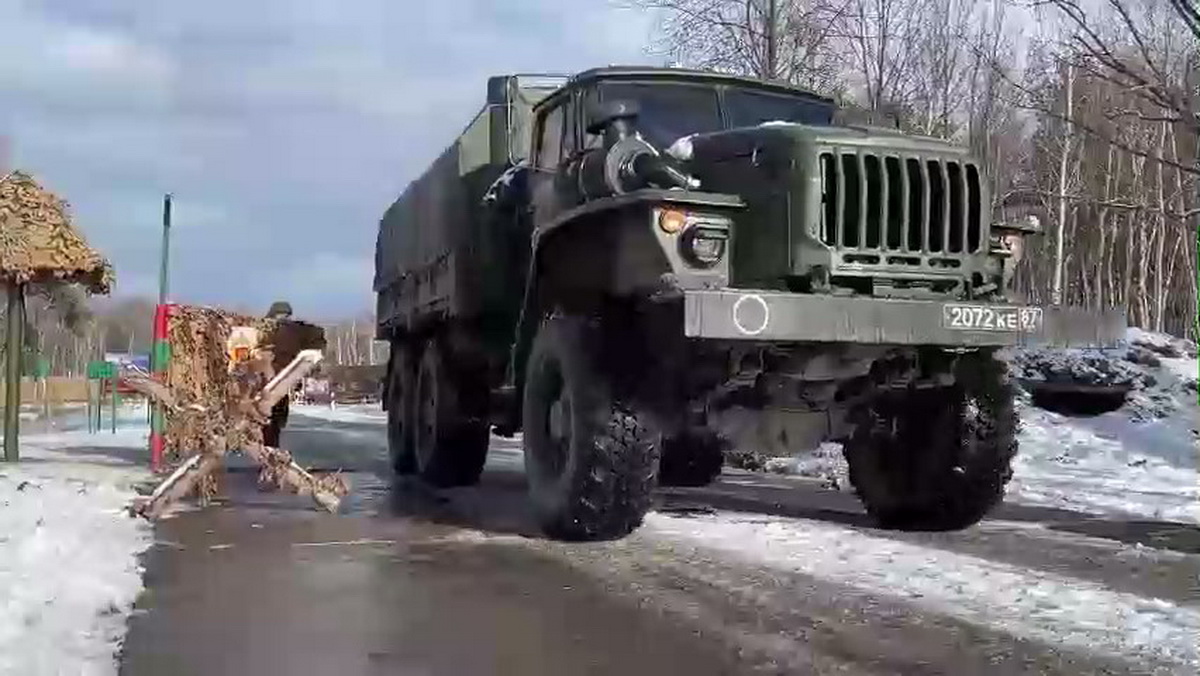 Минобороны показало полевой лагерь российских военных под Брестом