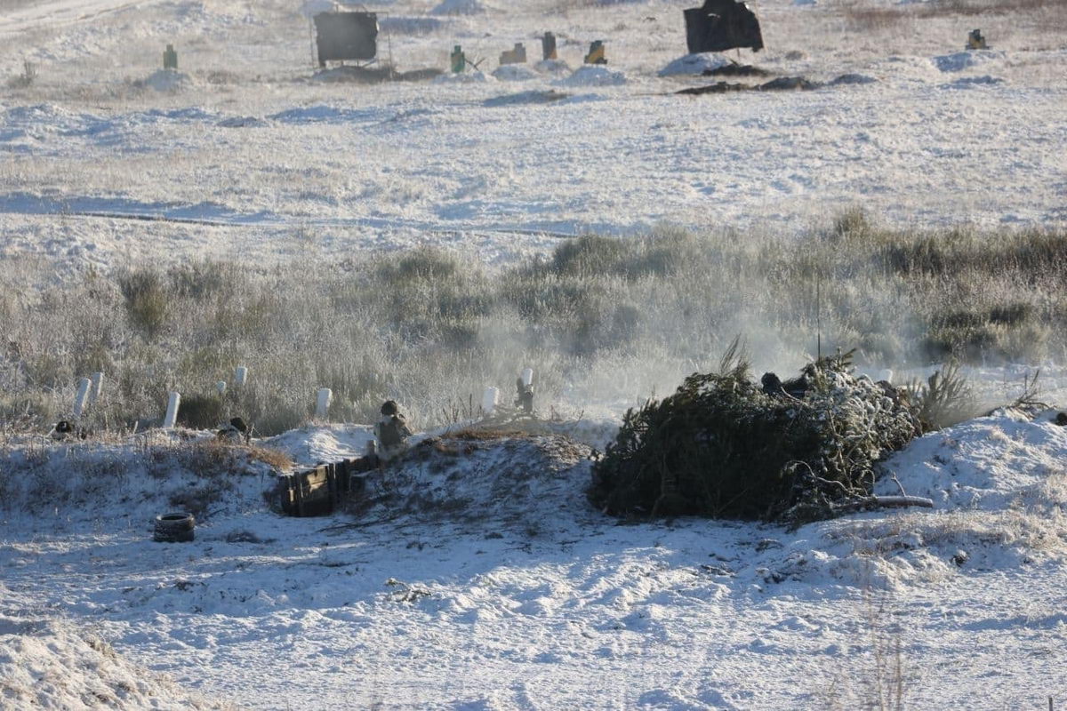 Под Гродно разыграли тактический эпизод по маневренной обороне