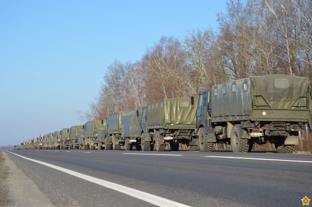 Несколько улиц в Бресте перекроют из-за движения военной техники