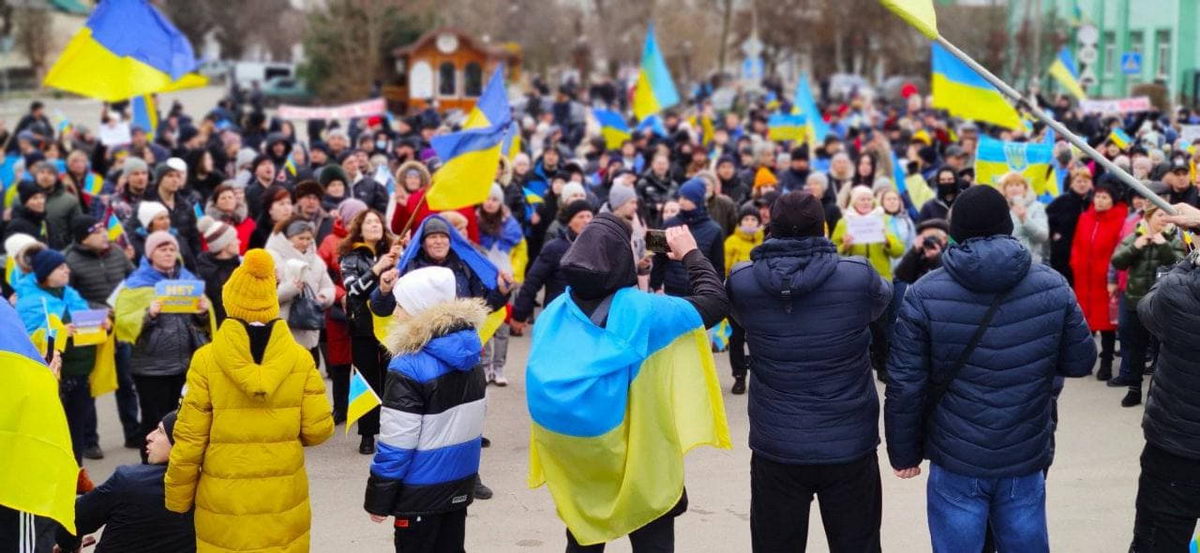 "Русские, домой" - в оккупированных городах Украины продолжаются митинги