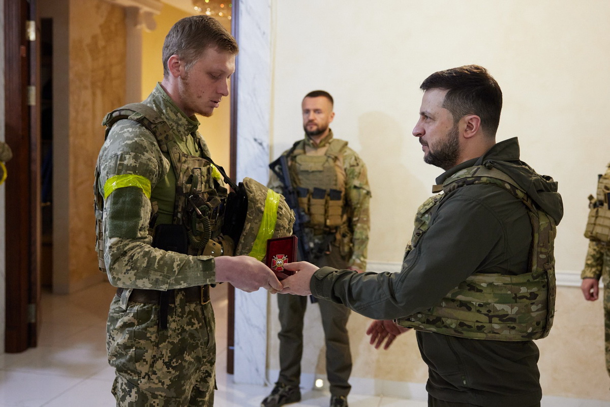 Зеленский посещает Харьковскую область