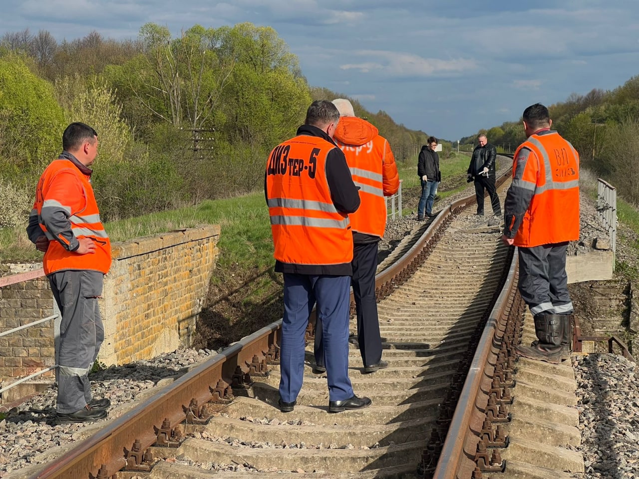 Губернатор Курской области подтвердил, что железнодорожный мост рухнул из-за диверсии