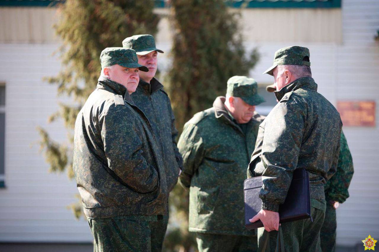 Хренин позвал на военные сборы председателей облисполкомов