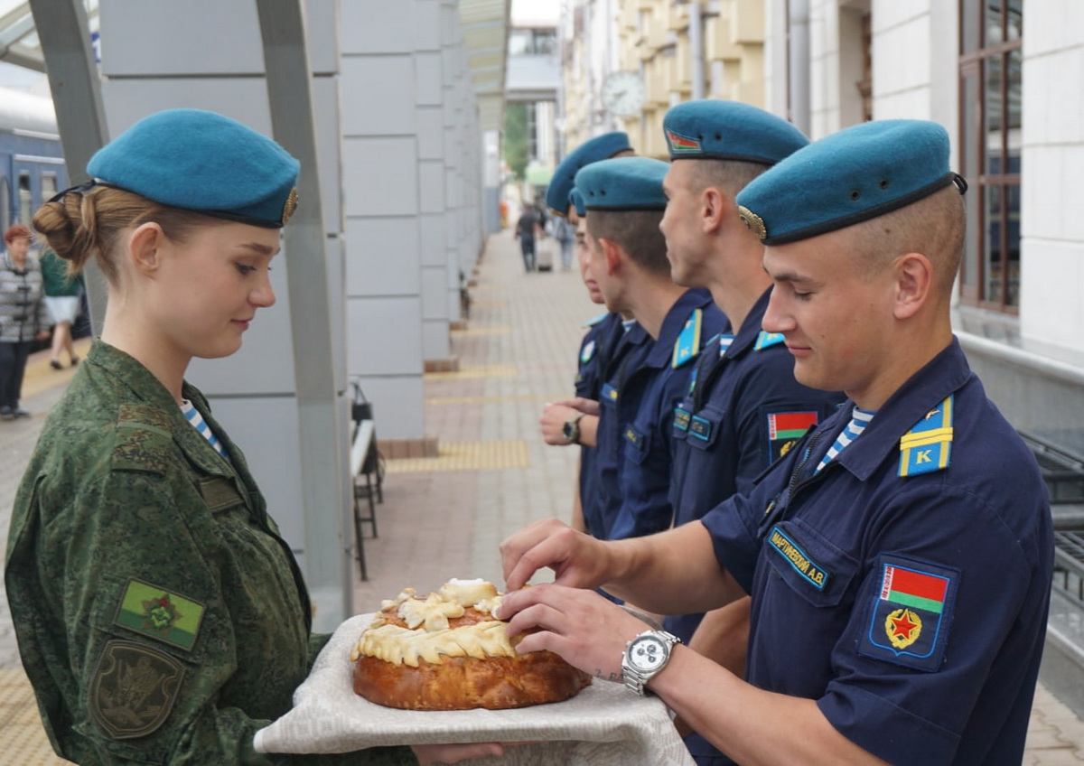 Российские десантники посоревнуются в Беларуси за знак «Доблесть и мастерство»