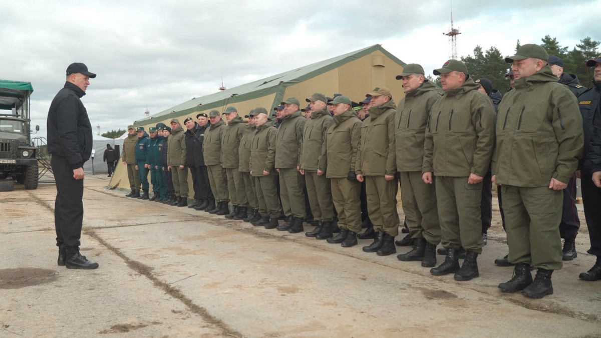 В Минске прошли тактико-специальные учения ГУВД - фотофакт