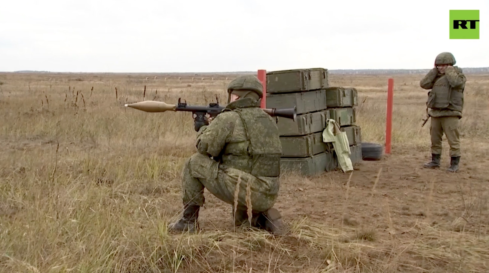 В Беларусь продолжают прибывать техника и военнослужащие из России - фотофакт