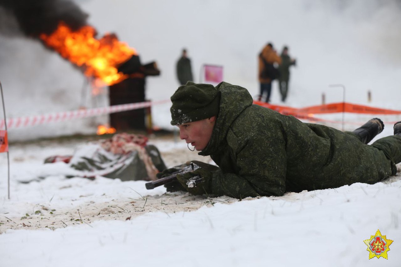 Минобороны показало военным идеологам психологическую полосу