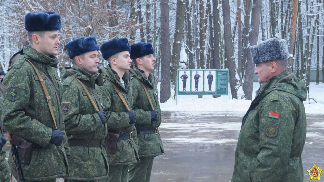 В беларусских воинских частях прошли смотры готовности