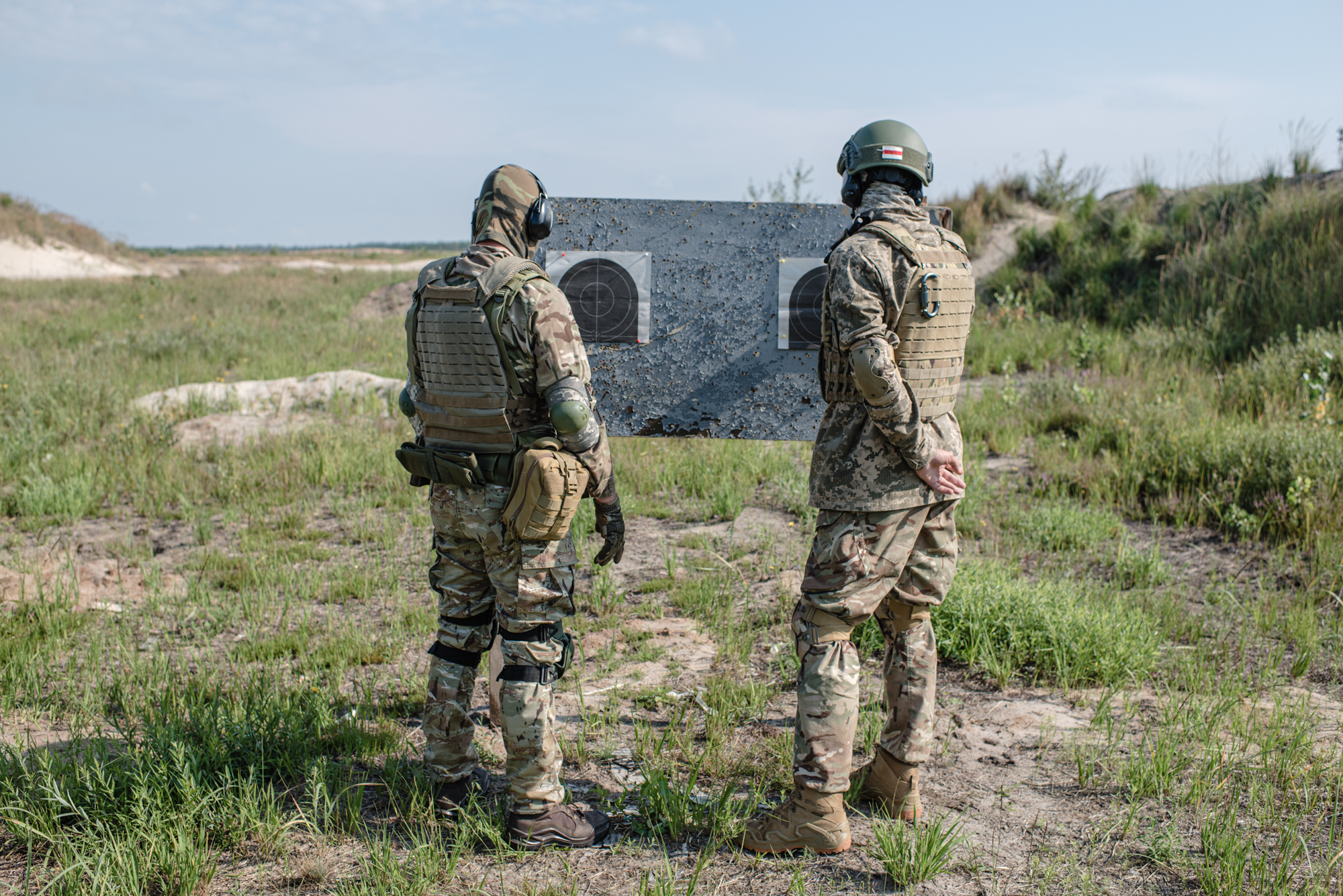 «Глыбокае пачуццё крыўды перашкаджае не толькі адаптавацца, але і шукаць дапамогу». Беларусы, якiя вярнулiся з вайны ва Украiне, - пра праблемы, з якiмi сутыкаюцца пры адаптацыi