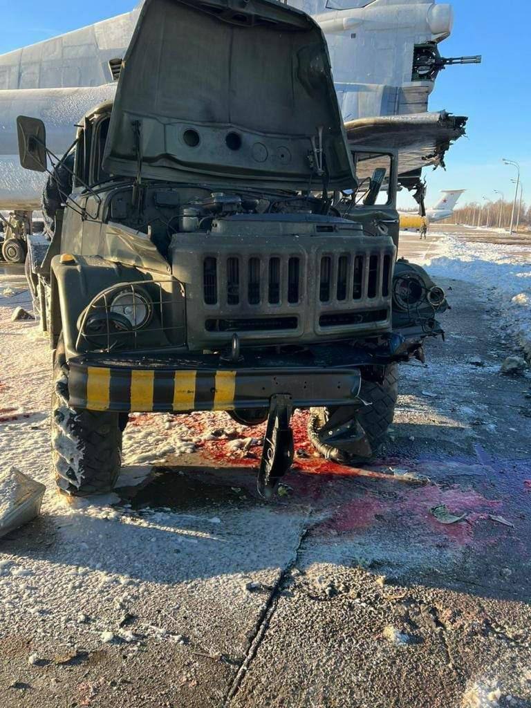 Поврежденный Ту-22М3 на аэродроме под Рязанью – фотофакт