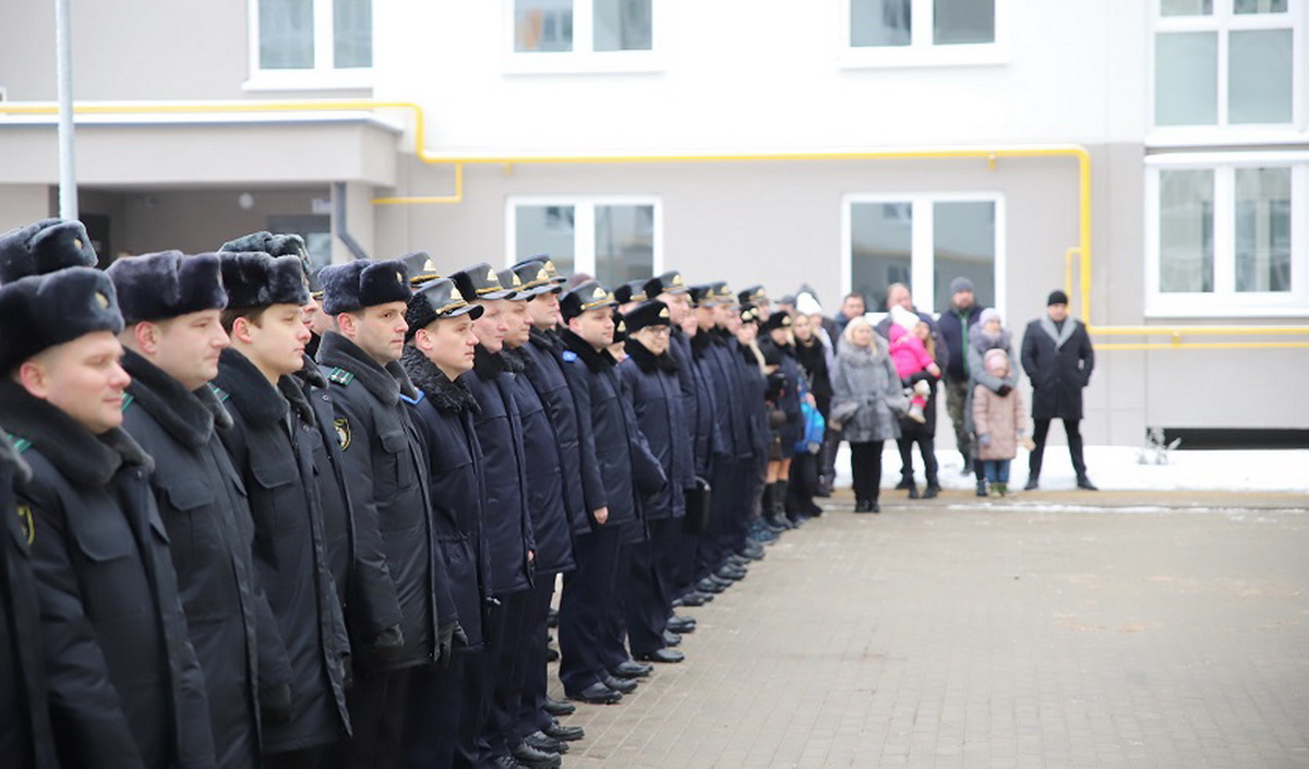 В Сеннице открыли дом для сотрудников СК и КГК