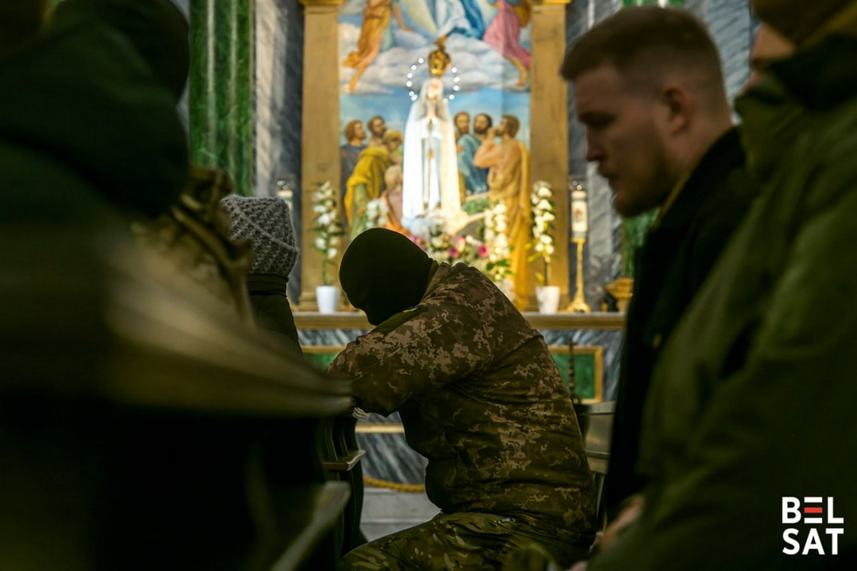 В Киеве прошла церемония прощания с Эдуардом Лобовым