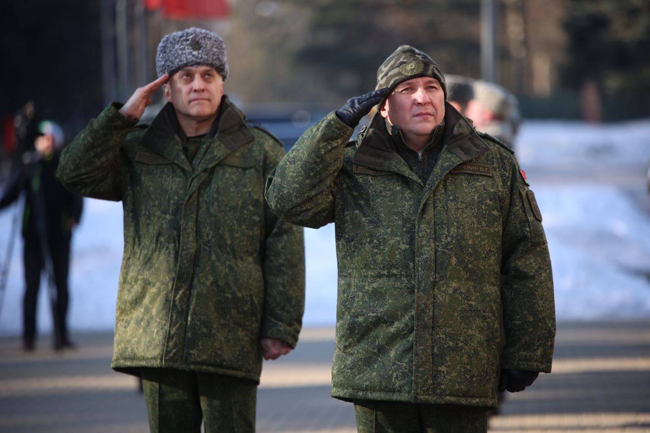 Хренин и Вольфович участвуют в чемпионате по стрельбе - фотофакт