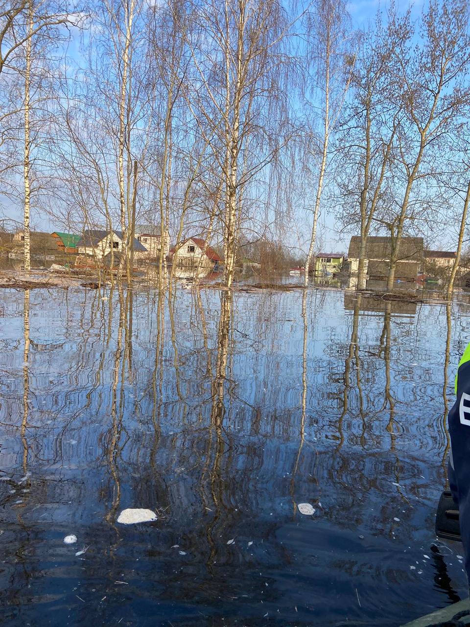 Вода прорвала дамбу под Гомелем