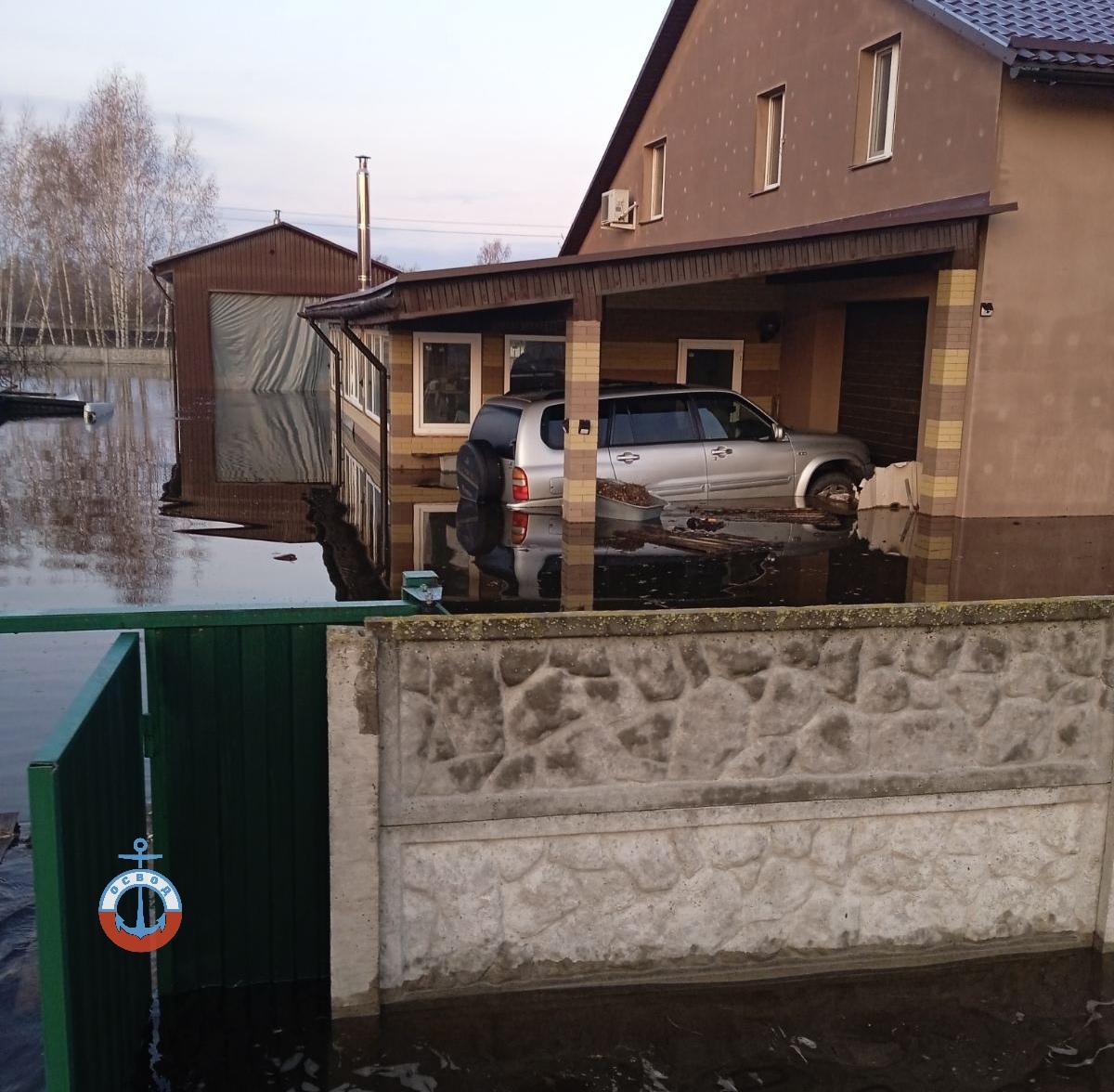 Вода прорвала дамбу под Гомелем