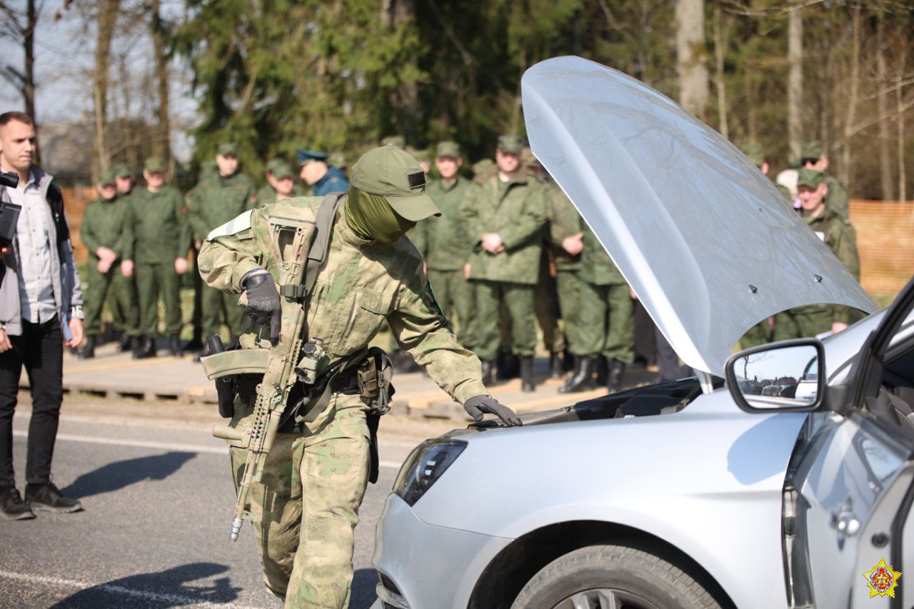 На учения теробороны в Новогрудском районе позвали председателей райисполкомов