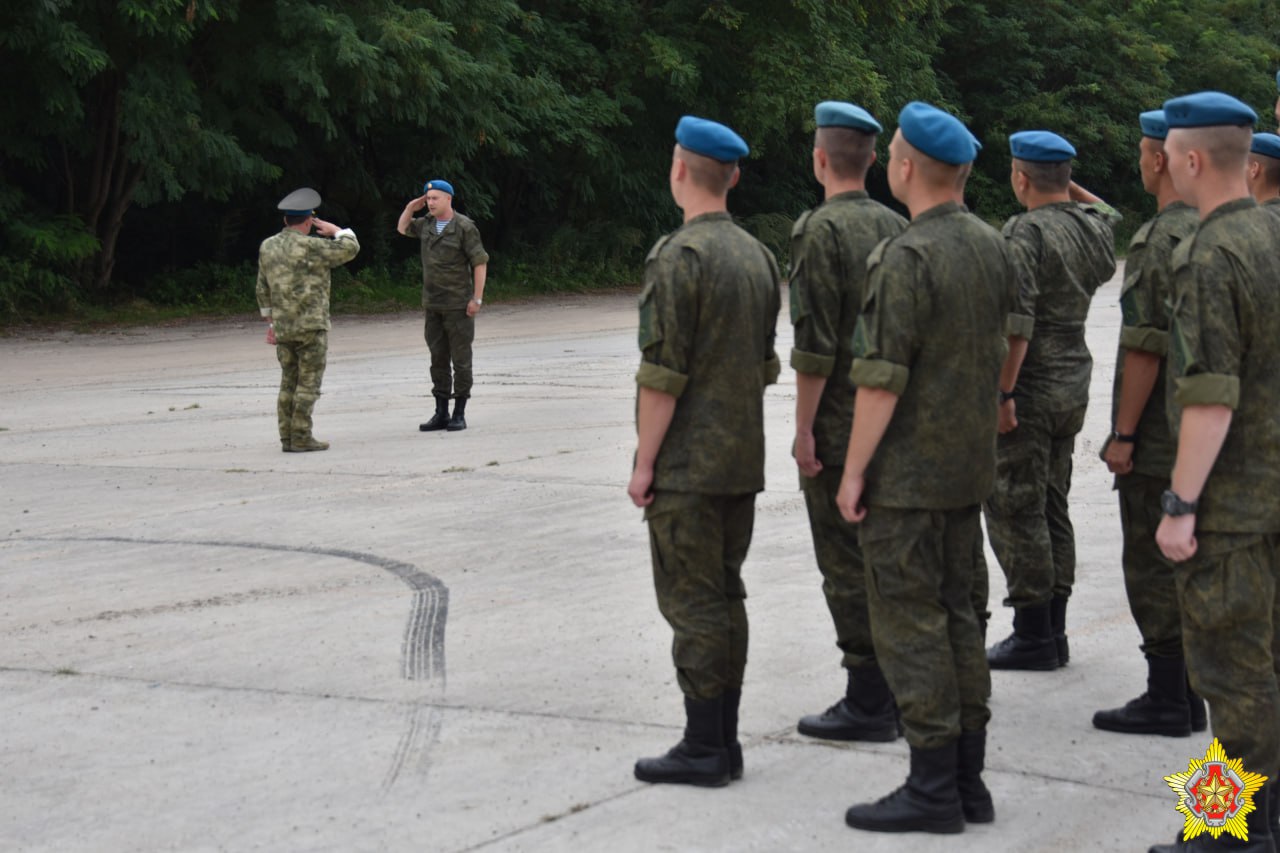 Российский военный эшелон прибыл в Брест