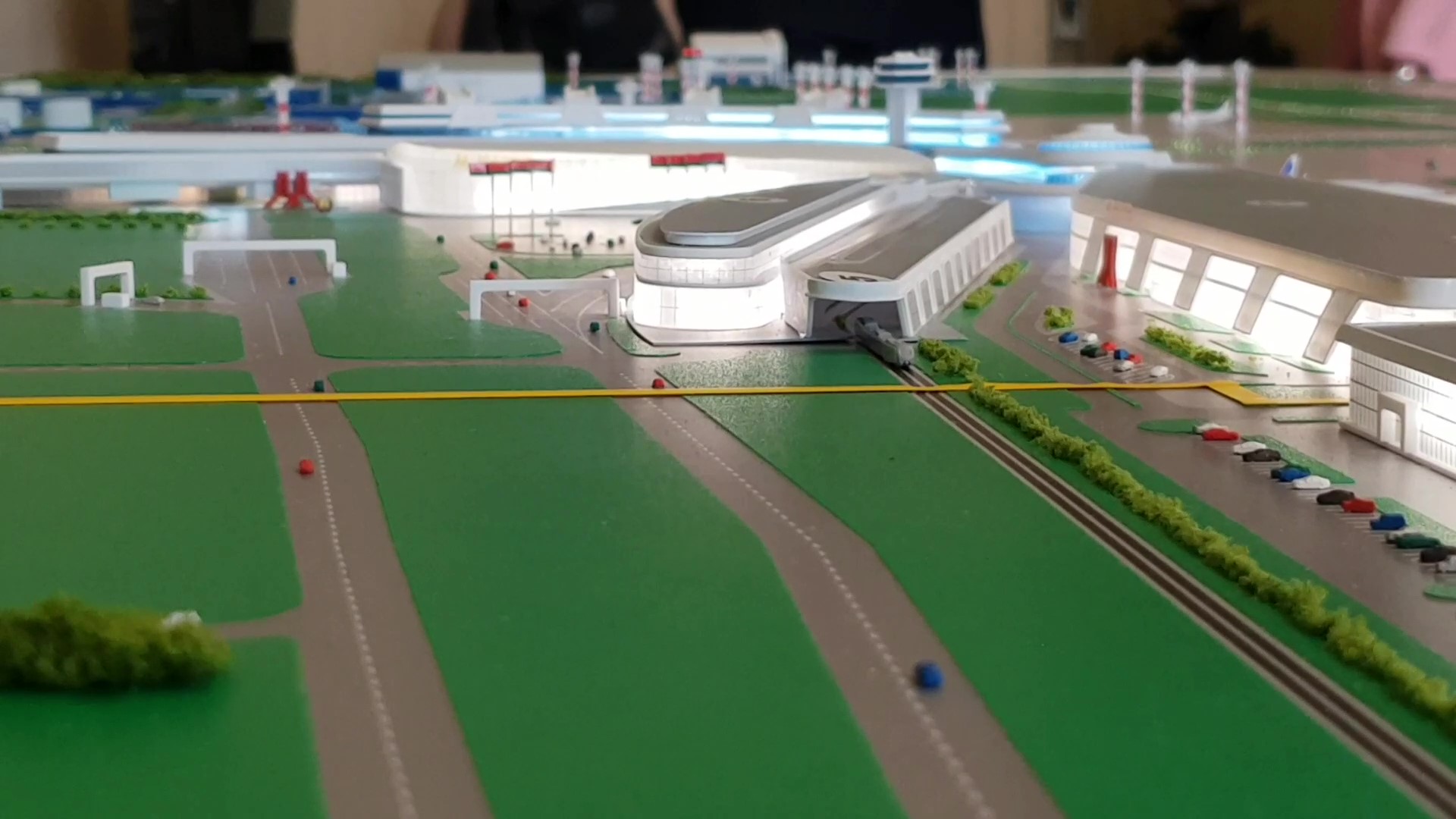 Лукашенко покажут макет нового аэропорта - фотофакт