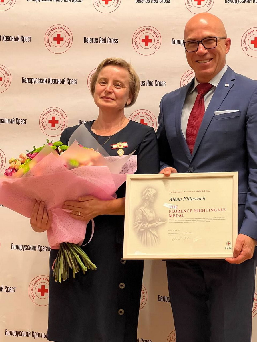 Медсестра из Берестовицы получила награду Международного Комитета Красного Креста