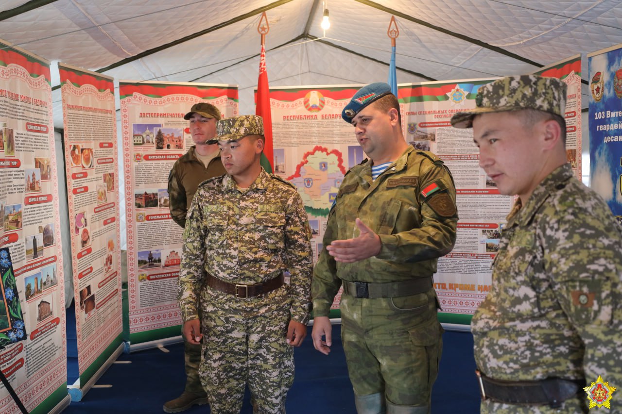 Беларусские военные взяли с собой кукол на учения в Кыргызстане