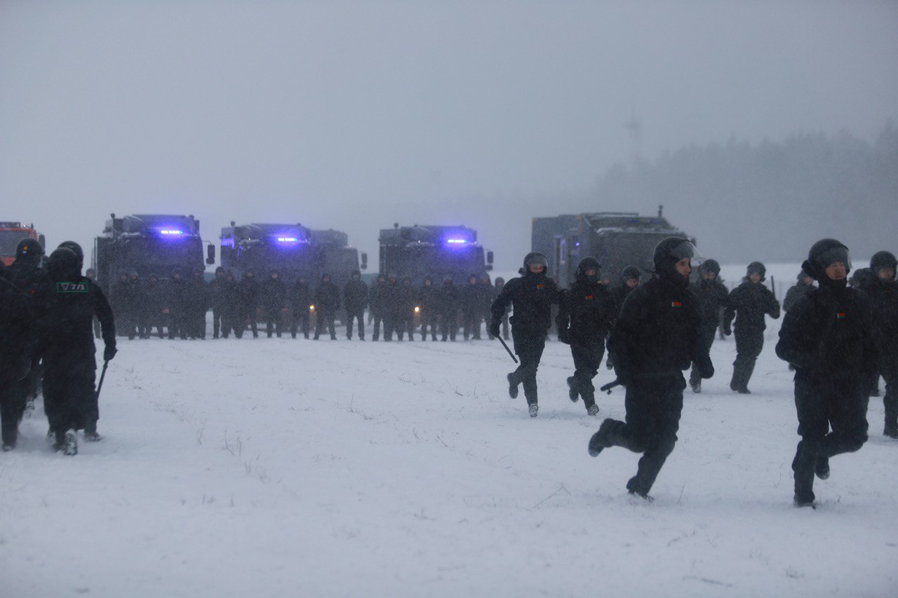 Минская милиция накануне избирательной кампании училась разгонять митинги
