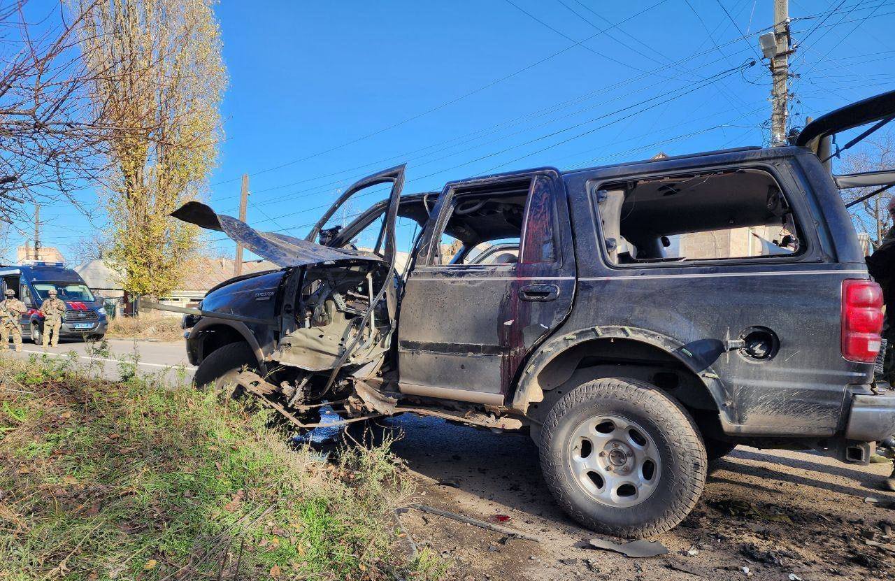 В Луганске взорвали машину с экс-начальником милиции "ЛНР"