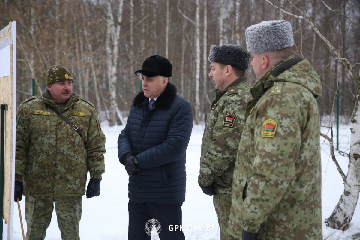 Вольфович съездил к брестским пограничникам рассказать об угрозах