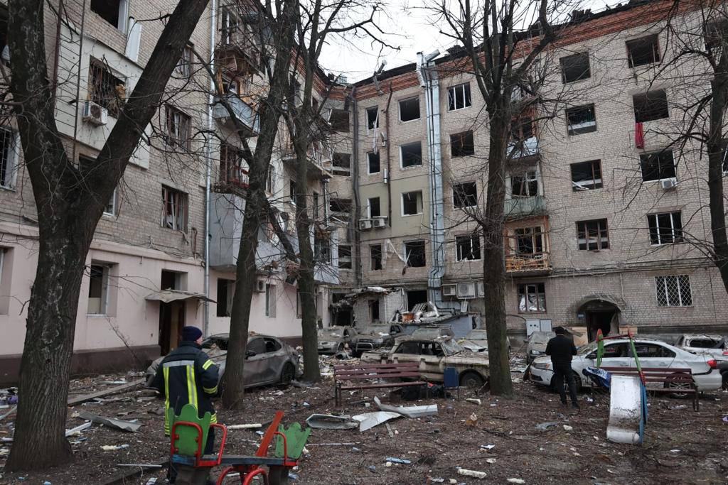 Не менее 60 человек пострадало в результате ракетного удара по Украине