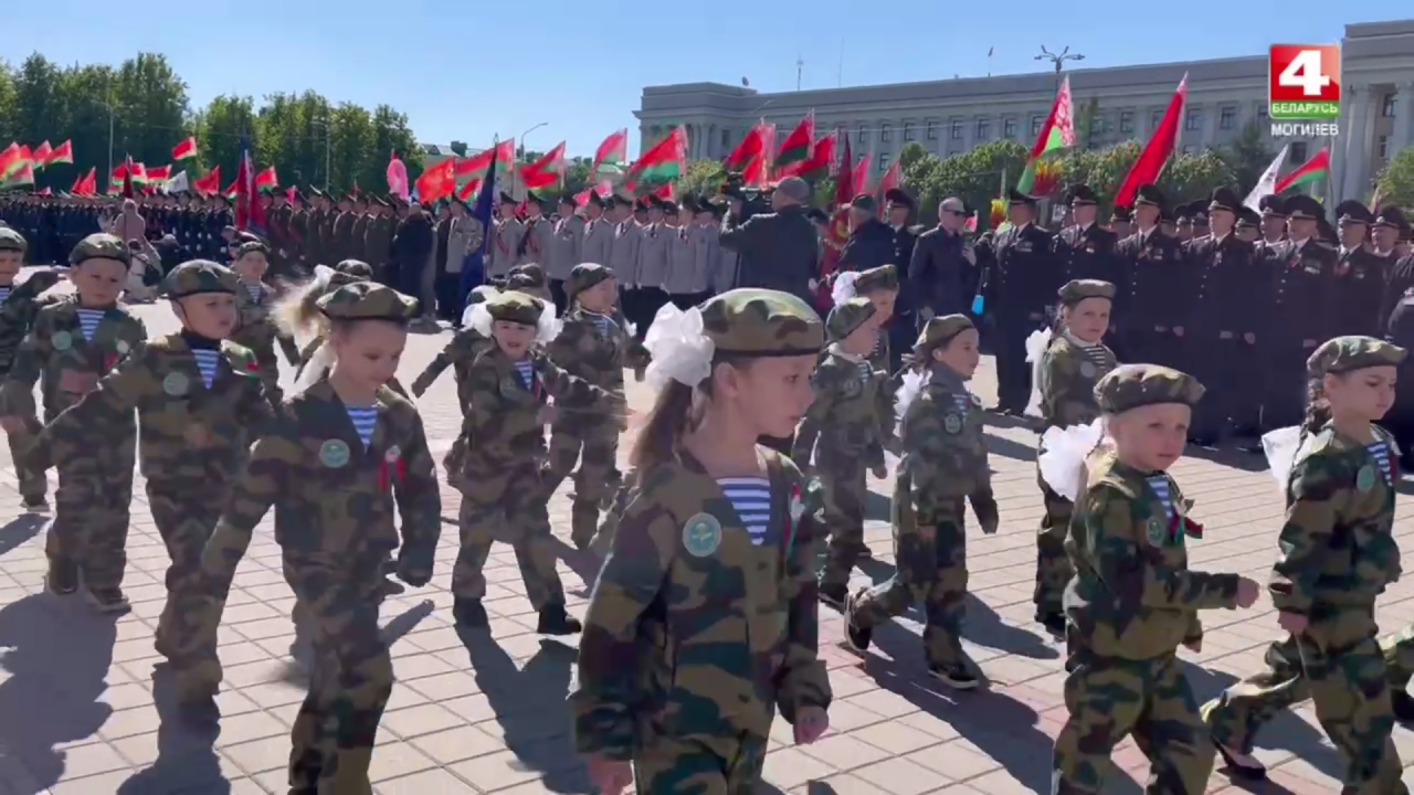 Военный парад детсадовцев провели в Могилеве