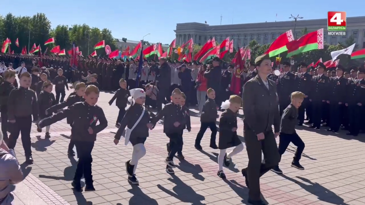 Военный парад детсадовцев провели в Могилеве