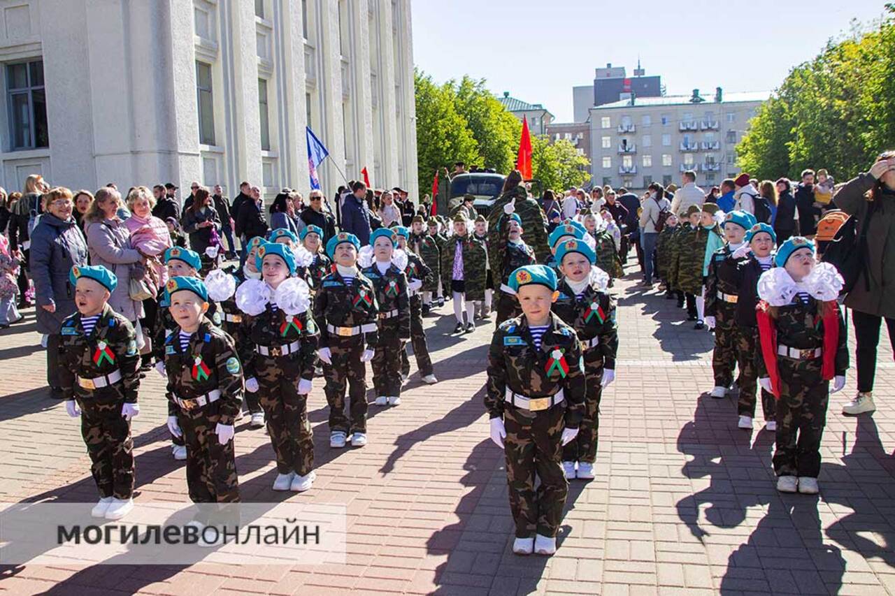 Военный парад детсадовцев провели в Могилеве