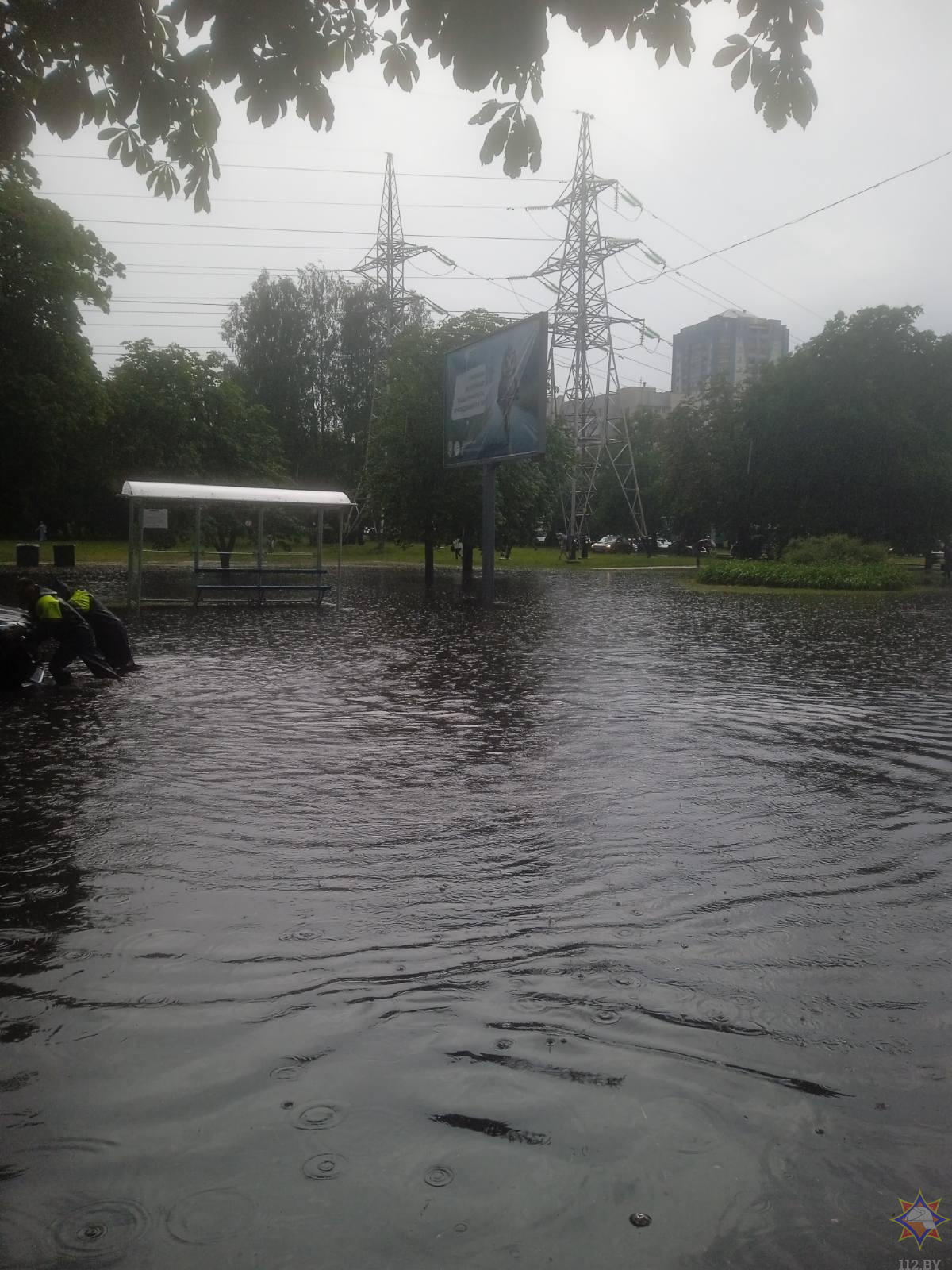 МЧС показало последствия непогоды