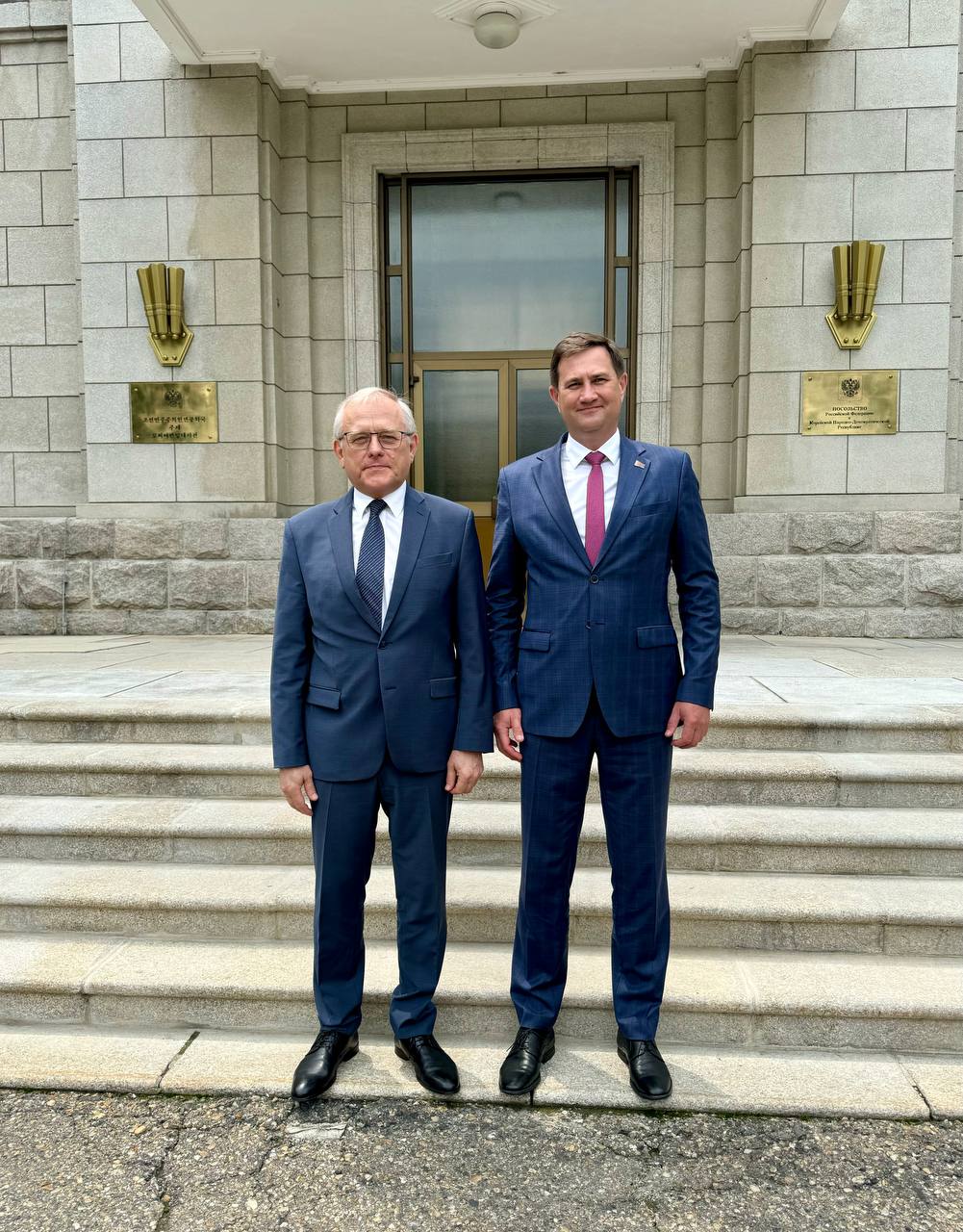 Рыженков встретился с послом России в КНДР