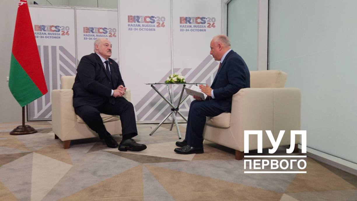 Лукашенко дает интервью BBC