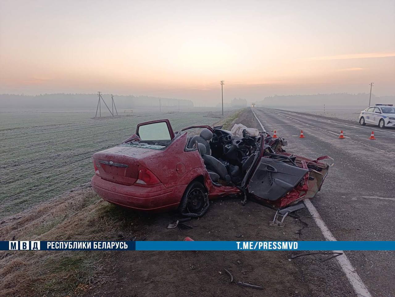 Прицеп оторвался от микроавтобуса и врезался в автомобиль в Пинском районе. Погибли два человека